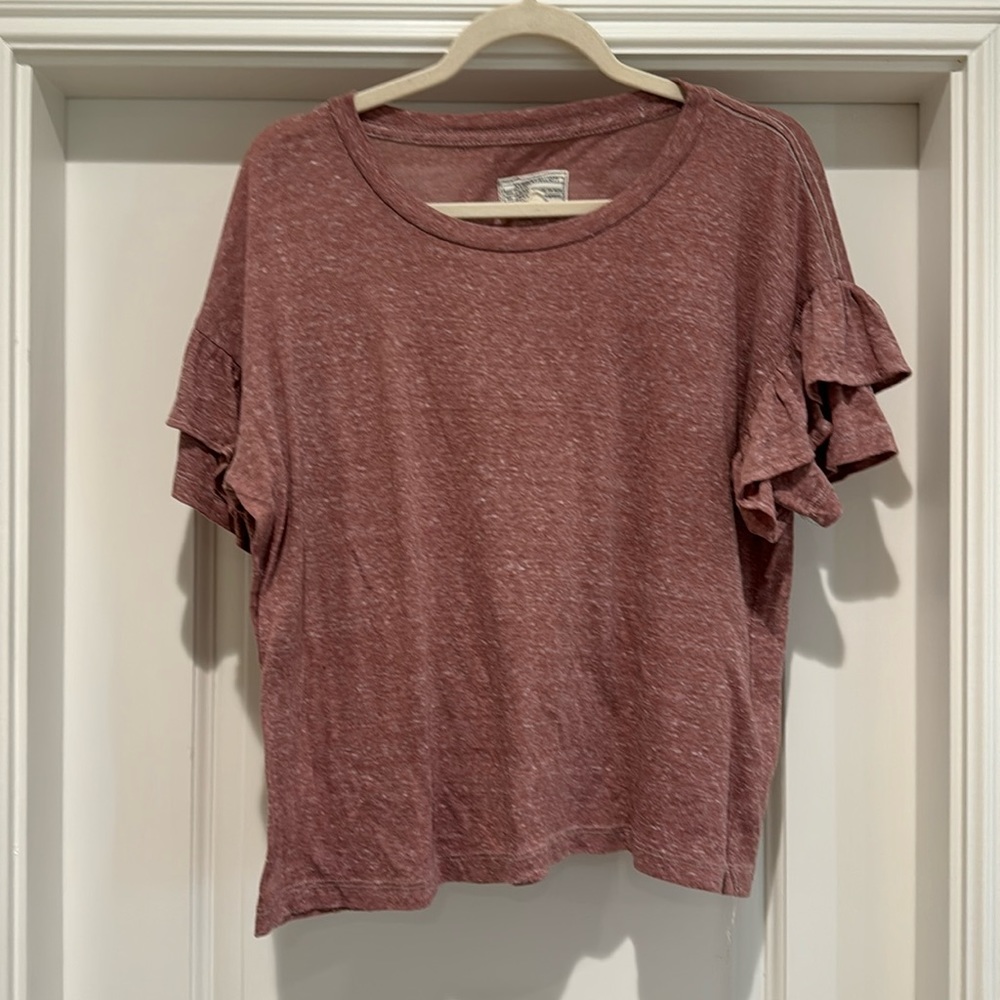 CURRENT ELLIOTT The Ruffle Roadie Tee in maroon Size 1 (Small)